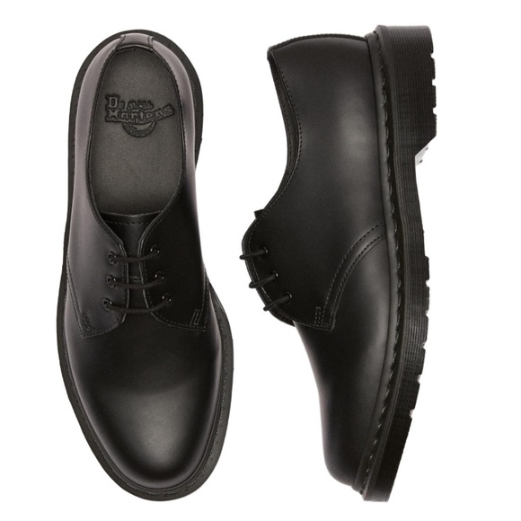 Dr. Martens Mono Smooth Leather Unisex Shoes - Women’s: US 9 - Men’s: US 8 - Picture 4 of 17